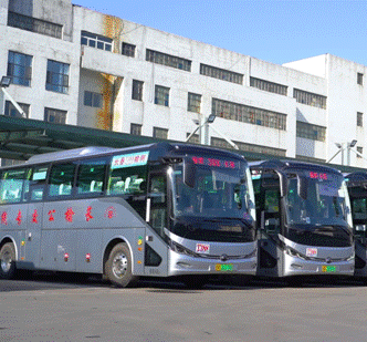 The entire 195 kilometers, "the longest pure electric bus line in the country" opens up the Xingfu travel road